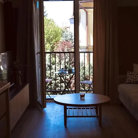 아파트 Downtownapartments Podpromie Kate And Underground Parking 제수프